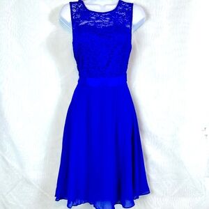 NWT Royal Blue Sleeveless Lace and Tulle Party Dress / Small